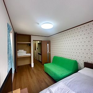 One-Bedroom Premier Apartment