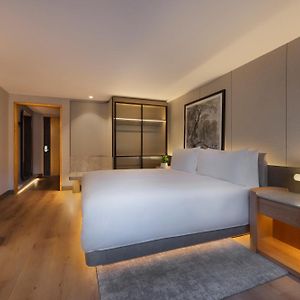 Executive Upper Floors King Room