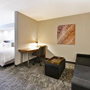 Queen Suite