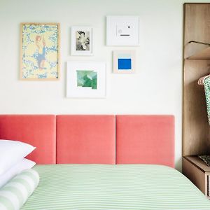 Standard Queen Room City View