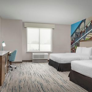 Queen Room Mobility accessible