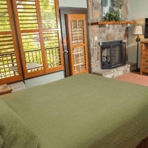 One-Bedroom Condominium Mobility accessible