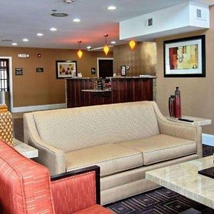 Quality Inn & Suites Greenville Near Downtown