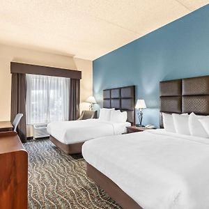 Queen Room Two Queen Beds Roll Shower Disability Access
