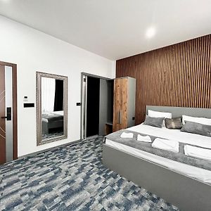 Basic Triple Room