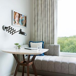 Luxury  Queen Room Mobility accessible