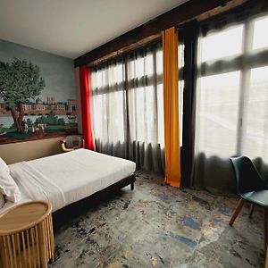 Deluxe City Side King Room