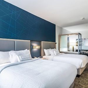 Queen Suite