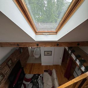 Deluxe Queen Suite