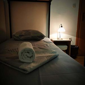 Dormitory Room Mixed