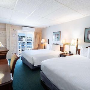 Superior Second Floor Queen Room