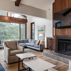 Deer Valley Little Belle Ultimate Ski Getaway, Sleeps 14, Luxury Design, Private Hot Tub,