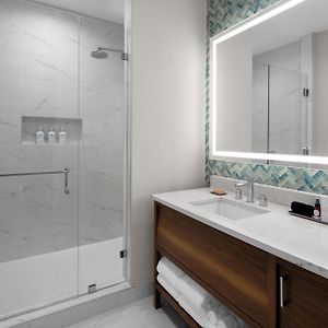 King Room Resort View Mobility Accessible Tub
