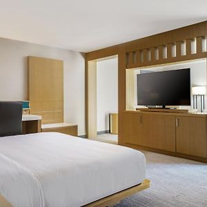 Junior King Suite