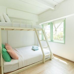 Deluxe Family Suite (High Zone)