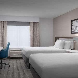 Queen Room Two Queen Beds