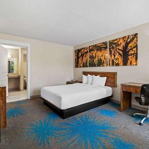 Economy King Room