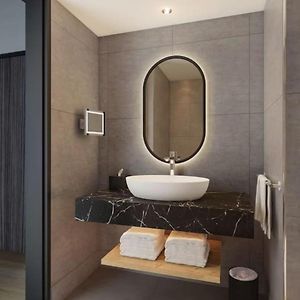 One-Bedroom King Suite
