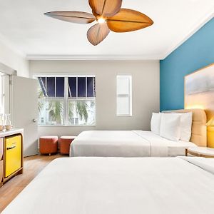 Standard Double Suite