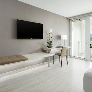 Executive King Room