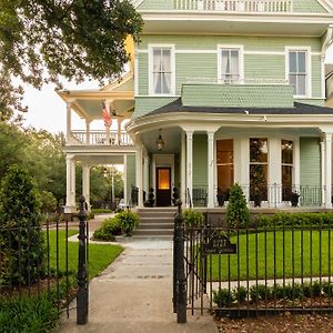 Grand Victorian Bed & Breakfast
