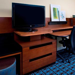 One-Bedroom Family Suite