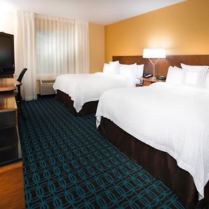 Queen Room Mobility or hearing accessible