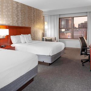 Queen Room Mobility or hearing accessible