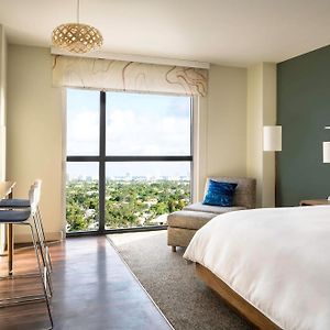 Guest room 1 King City view