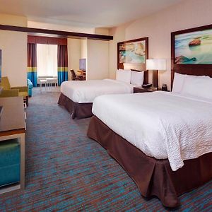 Queen Suite