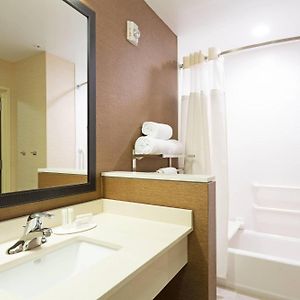 Double Queen Room