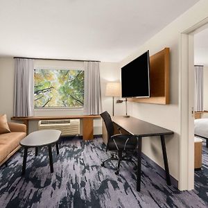 One-Bedroom King Suite Mobility accessible