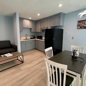 Quintessence Aparthotel