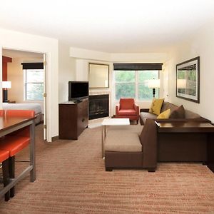 2 Bedroom Suite