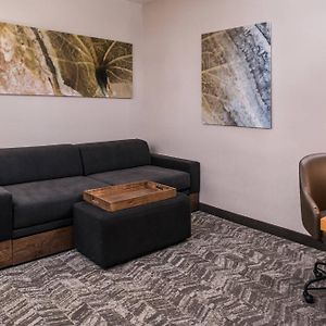 Queen Suite