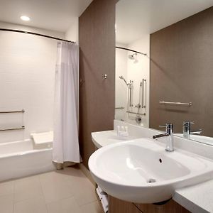 King Suite Mobility accessible