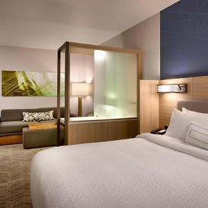 King Suite Mobility or hearing accessible