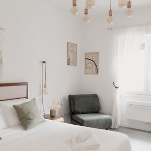Zoe Vatican Rooms
