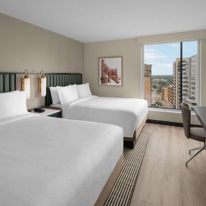 One-Bedroom Queen Suite Hearing accessible