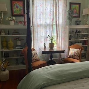 Queen Suite