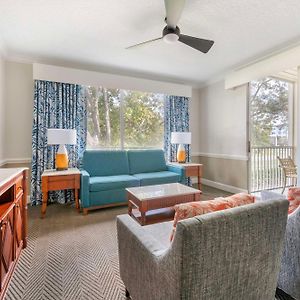 Two-Bedroom King Suite Queen Bed