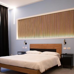 Lilium Suites