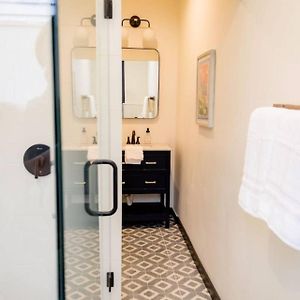 Speakeasy Queen Suite