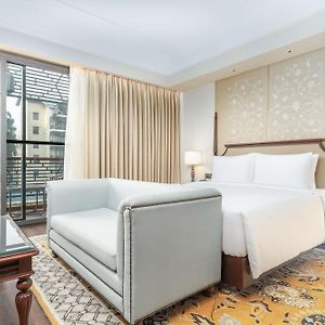 One-Bedroom King Suite