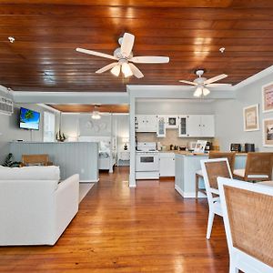 Superior Studio