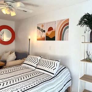 Deluxe Queen Studio