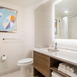 Queen Suite