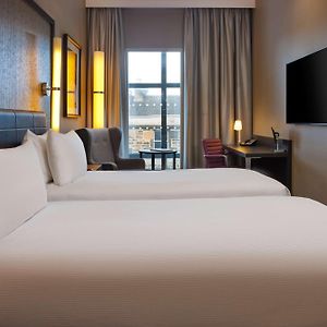 Twin Guest Room two Single Beds