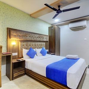 Hotel New Blue Sapphire Residency