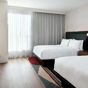 Queen Room Mobility or hearing accessible